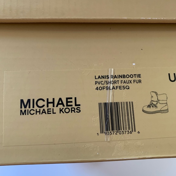 Michael Kors Lanis Boots - Picture 6 of 6